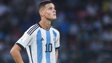 راسينغ يقترب من حسم بقاء فالنتين كاربوني حتى 2027
